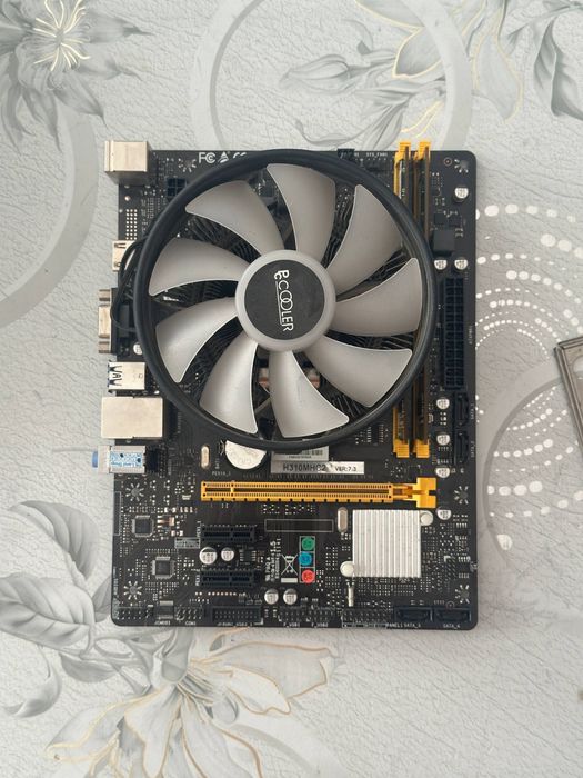 h310 core i3 8100 ddr4 8gb 2400mhz (2ta 4gb)