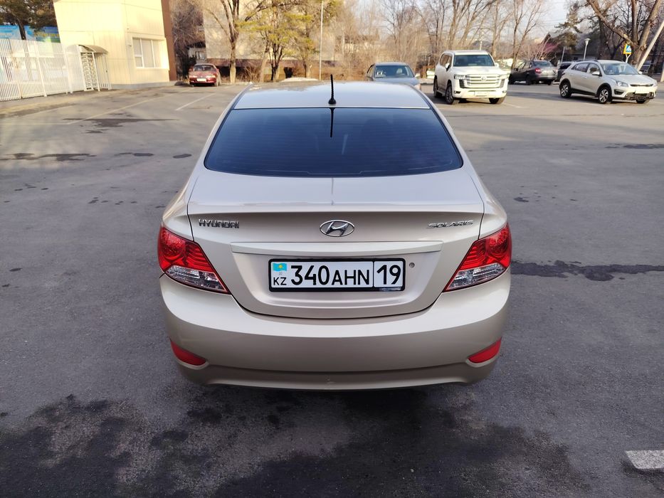 Хюндай Акцент 2011год