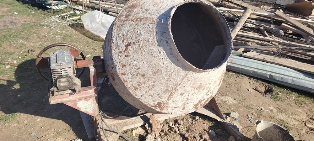 Миксер 380 кв работает