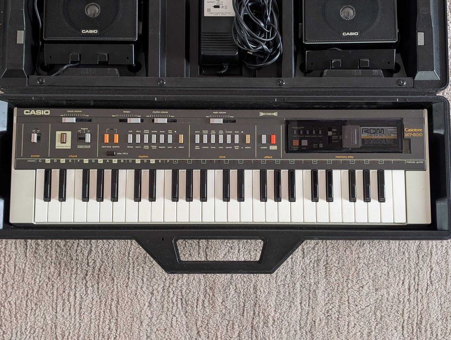 Orga / pian / Sintetizator CASIO MT-800 in cutie