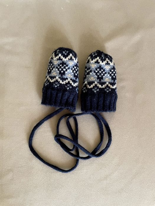 Шапки и ръкавички различни размери