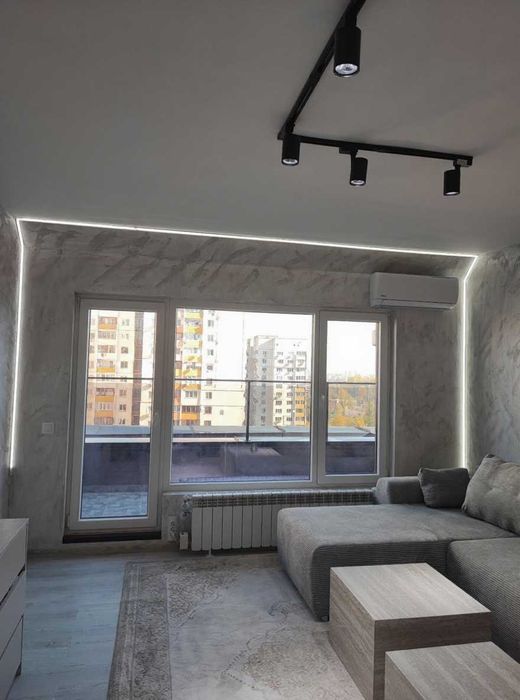 Дава се под наем Двустаен апартамент в София, Люлин 10 - 57 кв.м за 747.66 € - Снимка #1