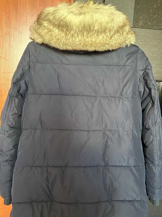 Продам куртку женскую