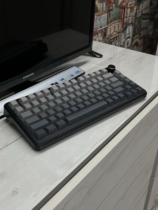 Продается клавиатура Ajazz Ak820 Max