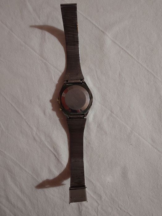 Ракета вечен календар - съветски механичен часовник, а ръчно навиване.