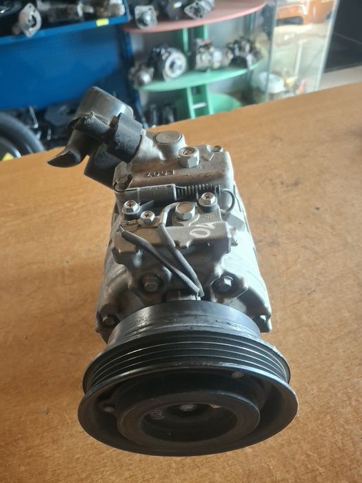 Compresor aer condiționat Bmw E39  525Tds