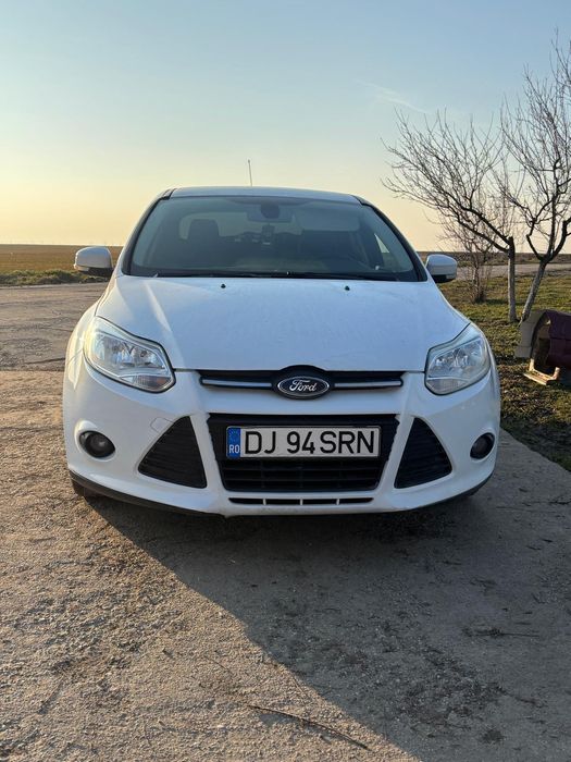 Vând Ford Focus Mk3