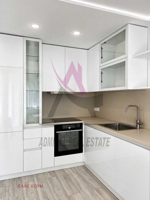 Дава се под наем Тристаен апартамент в Варна, Бриз - 80 кв.м за 897.6 € - Снимка #1