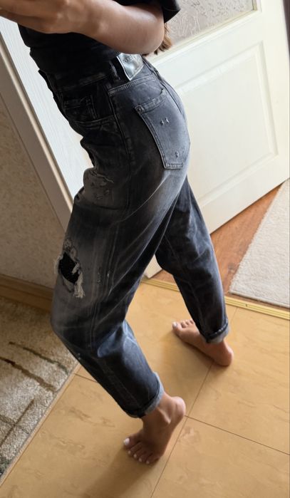 Оригинални дамски дънки Dsquared2