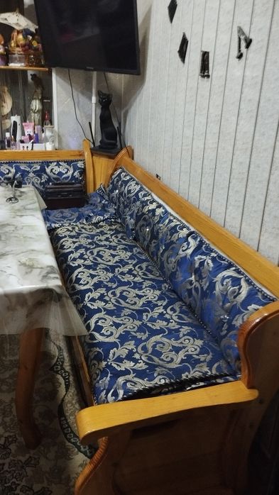 Продаю кухонный уголок