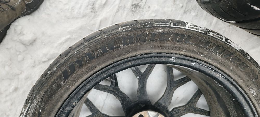 Продам летние шины 235/45/18