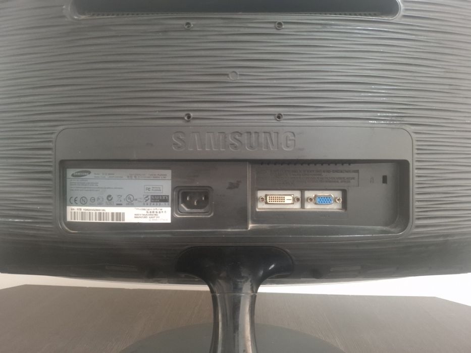 Монитор Samsung B2030