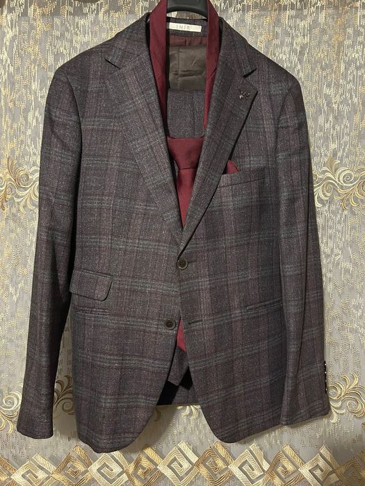 Срочно продам костюм