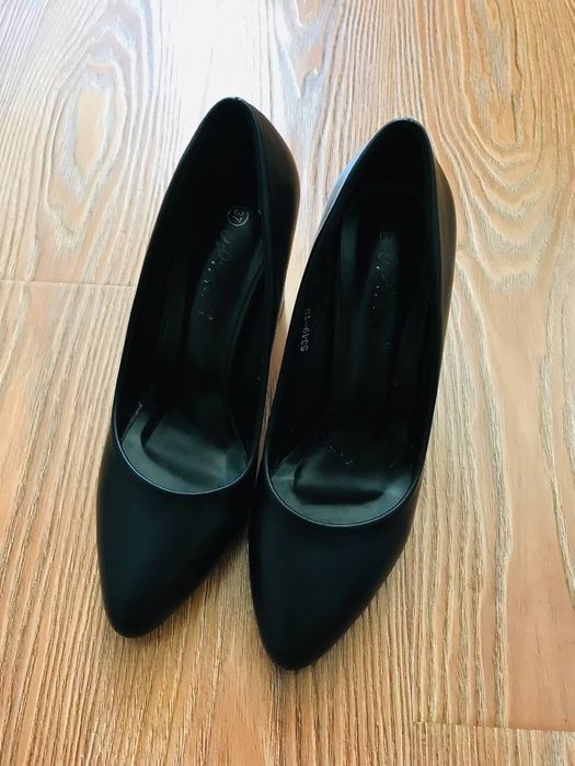 Продаю туфли в хорошем состоянии