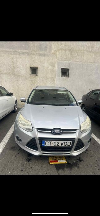Vând Ford Focus 2012