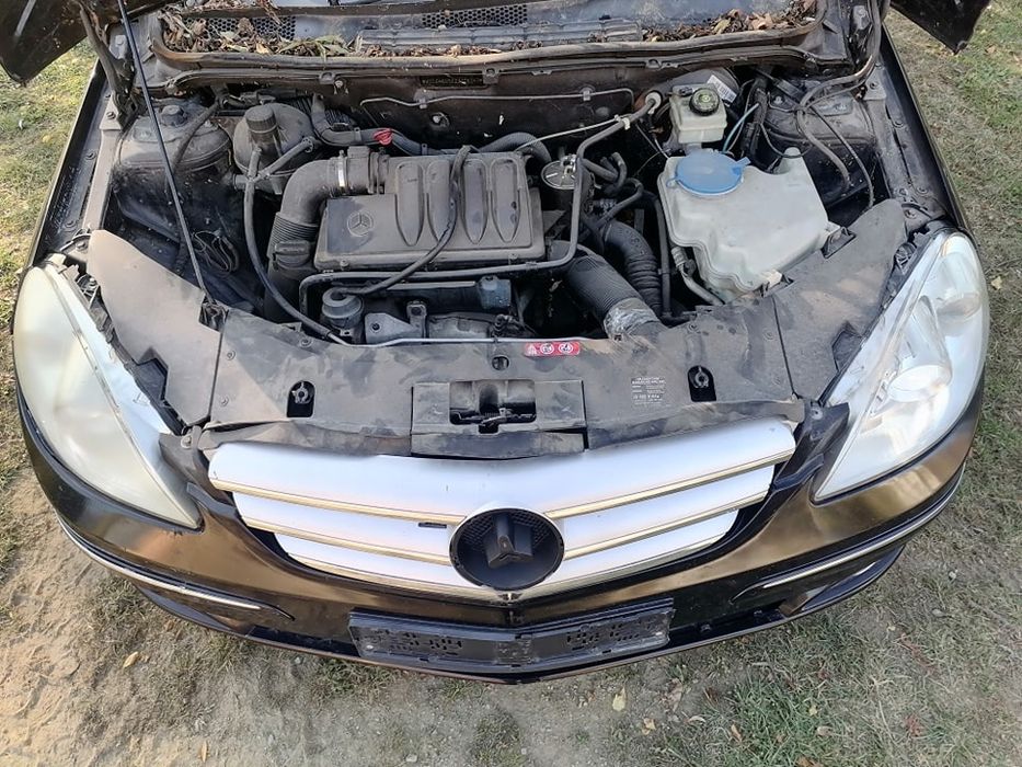 На Части! B class W245 200 CDI Ръчна