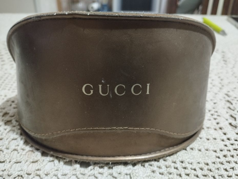 Слънчеви очила Gucci оригинални Перфектно състояние.