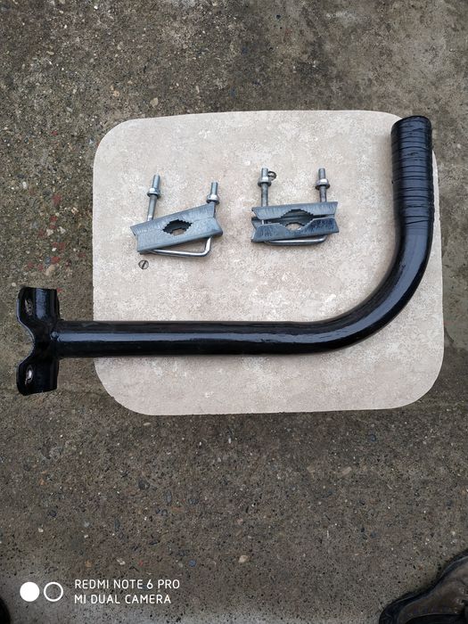 Сателитна антена с конвертор и стойка