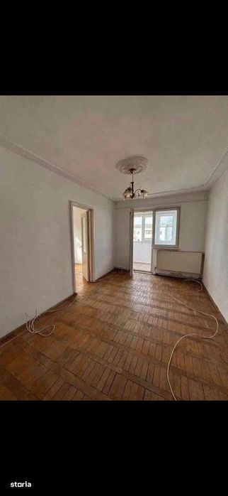 De vanzare apartament cu 2 camere si balcon, zona linistita 31000euro