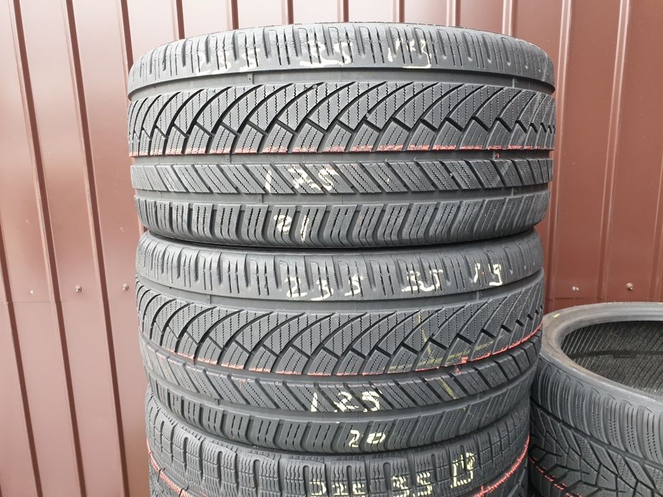 235.35.19 Michelin Hankook