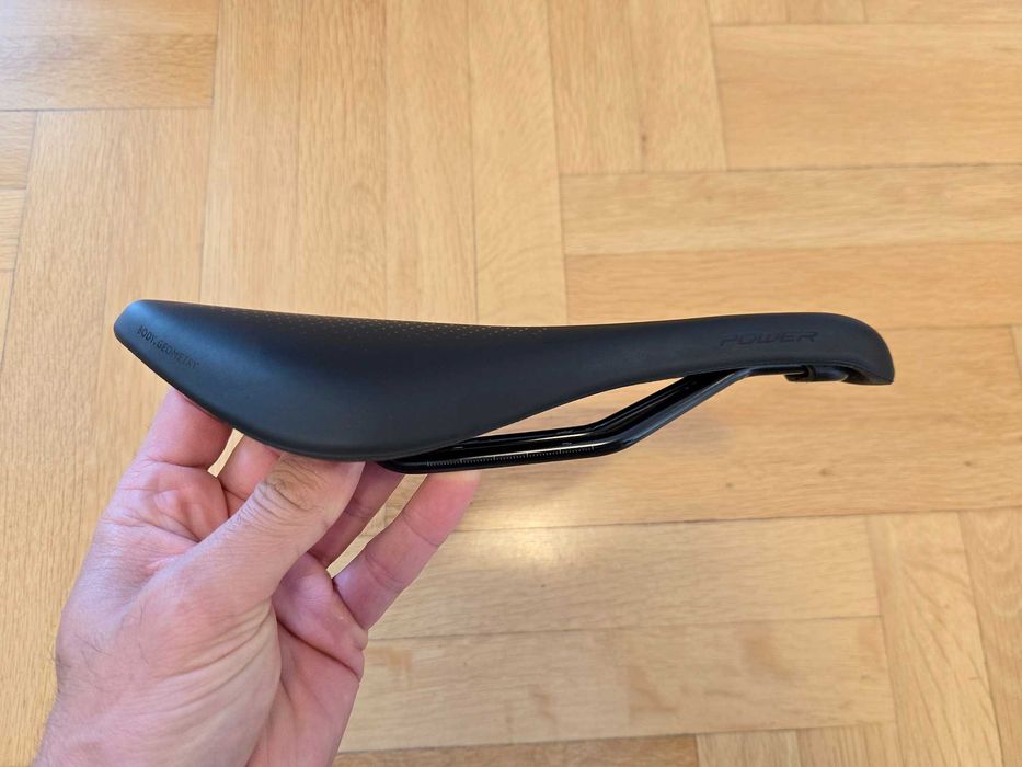 Седалки Specialized + Fizik