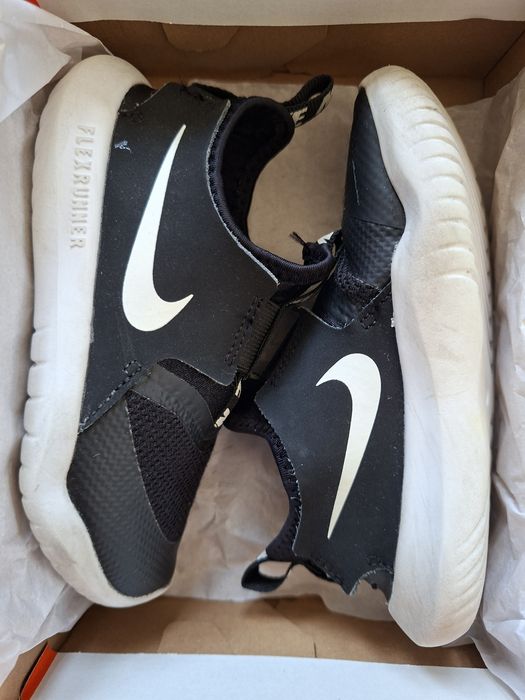 Детски маратонки Nike Flex Runner – №26 (15 см)