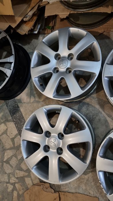 Mitsubishi 16 цола Оригинал Carisma  Galand