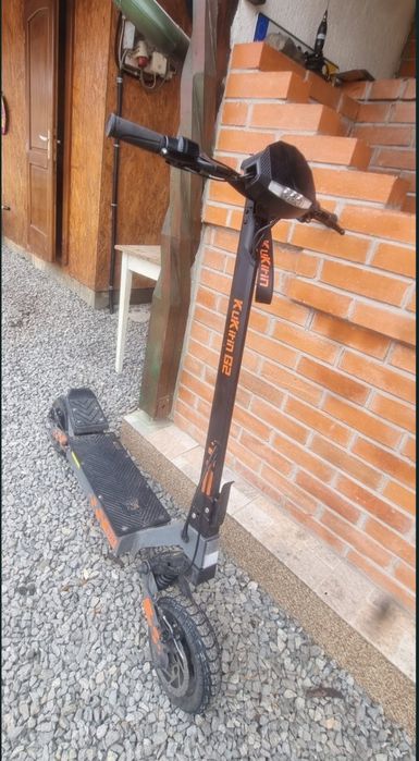 Vand trotinetă electrică g2 sau schimb