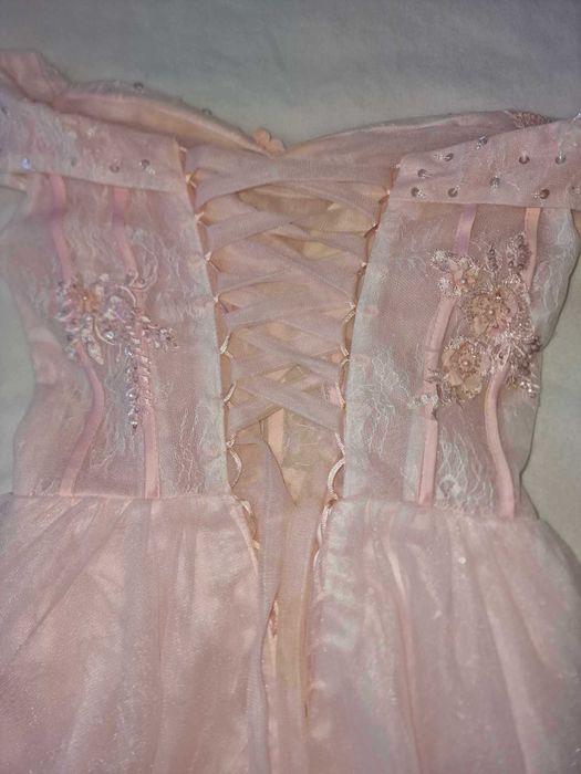 Rochie de ocazie roz pal cu model floral