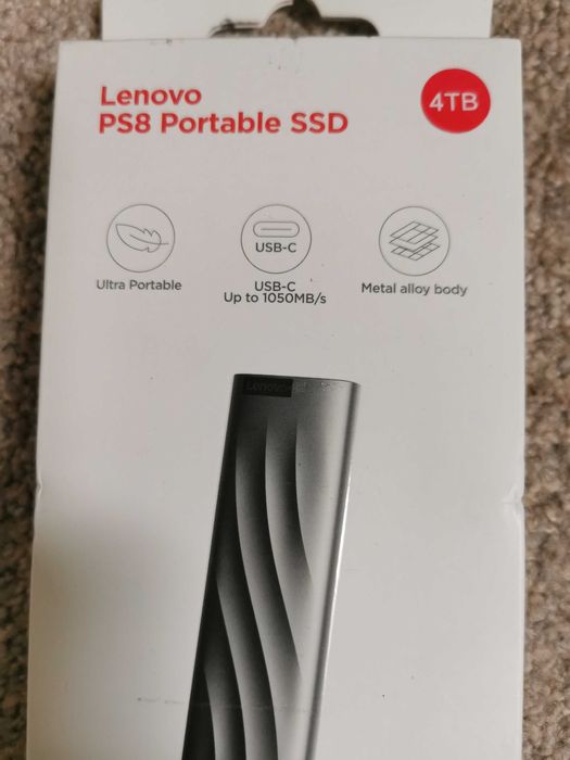 SSD portabil Lenovo 4 Tb si Samsung T7 4 Tb