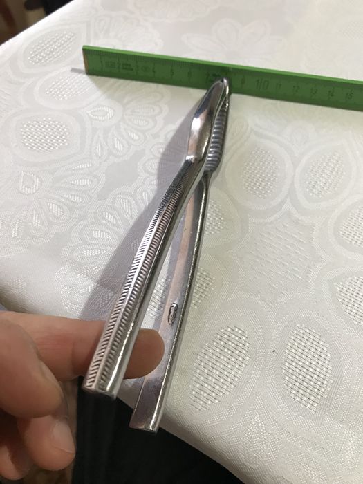 Spărgător nuci vechi din inox