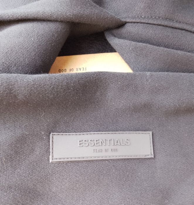 Essentials комплекти