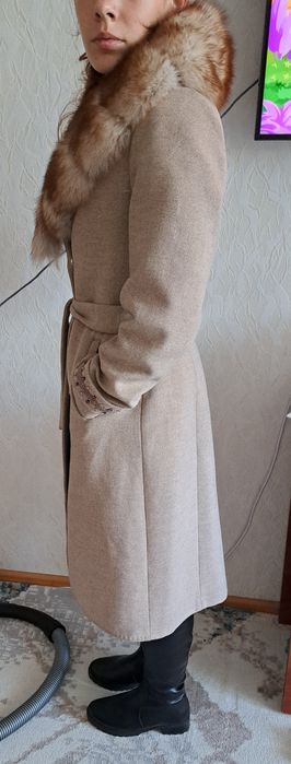 Продам польто  не дорого