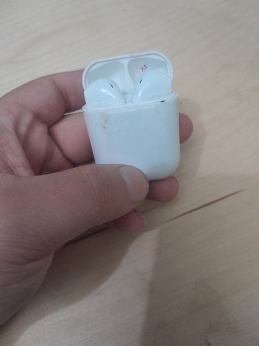 Продам airpods наушники