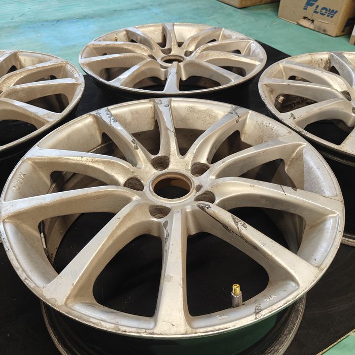 R17 PCD 5*114,3 Комплект легкосплавных дисков