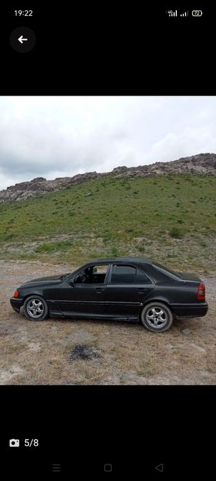 W 202 Mercedes. ( C ) Class