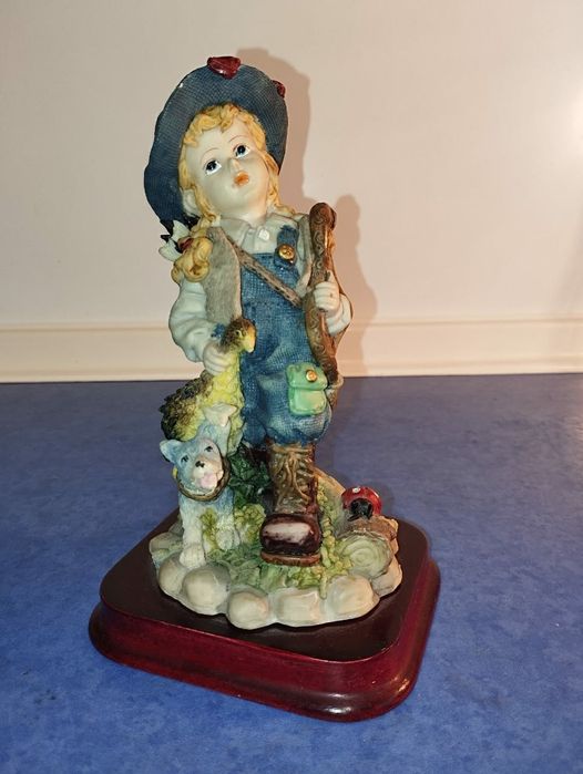 Продам статуэтки