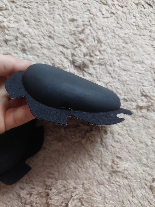 Slidere moto pentru pantaloni ,stare foarte buna