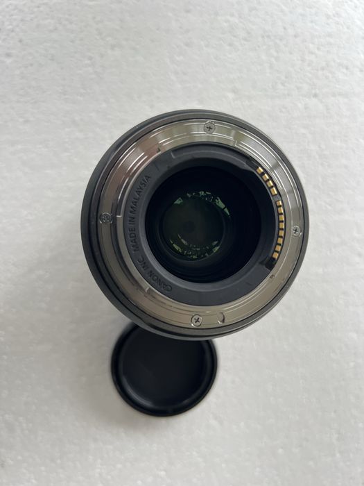 Obiectiv Canon RF 85mm F2 Macro IS STM