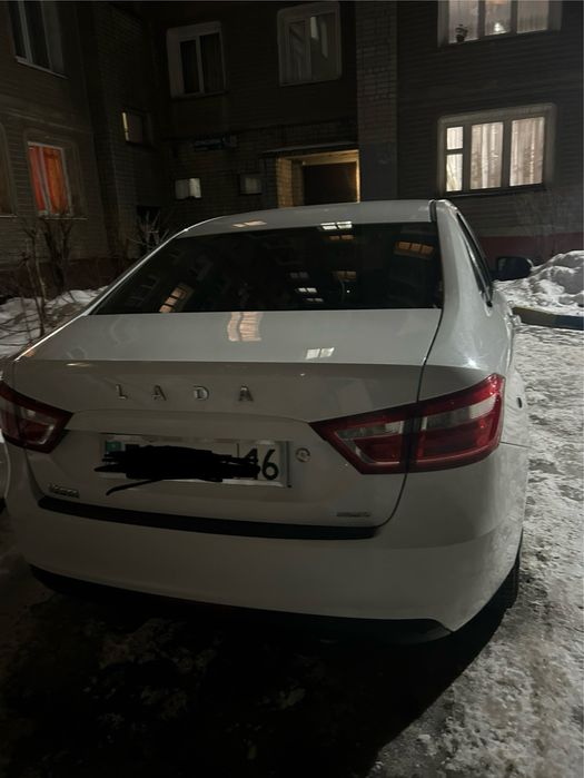 Продам ладу весту