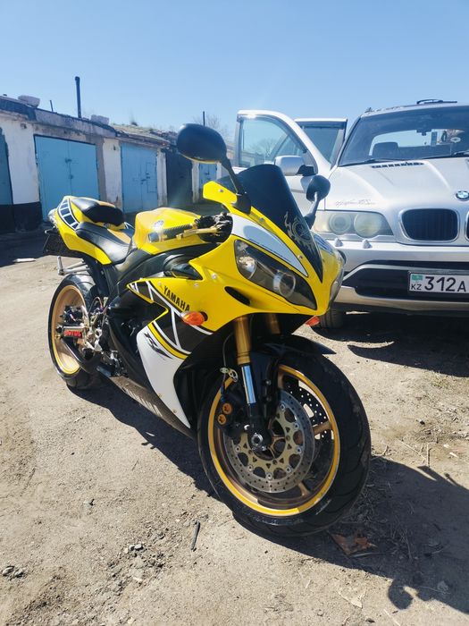 Продам ямаху r1 2006 год