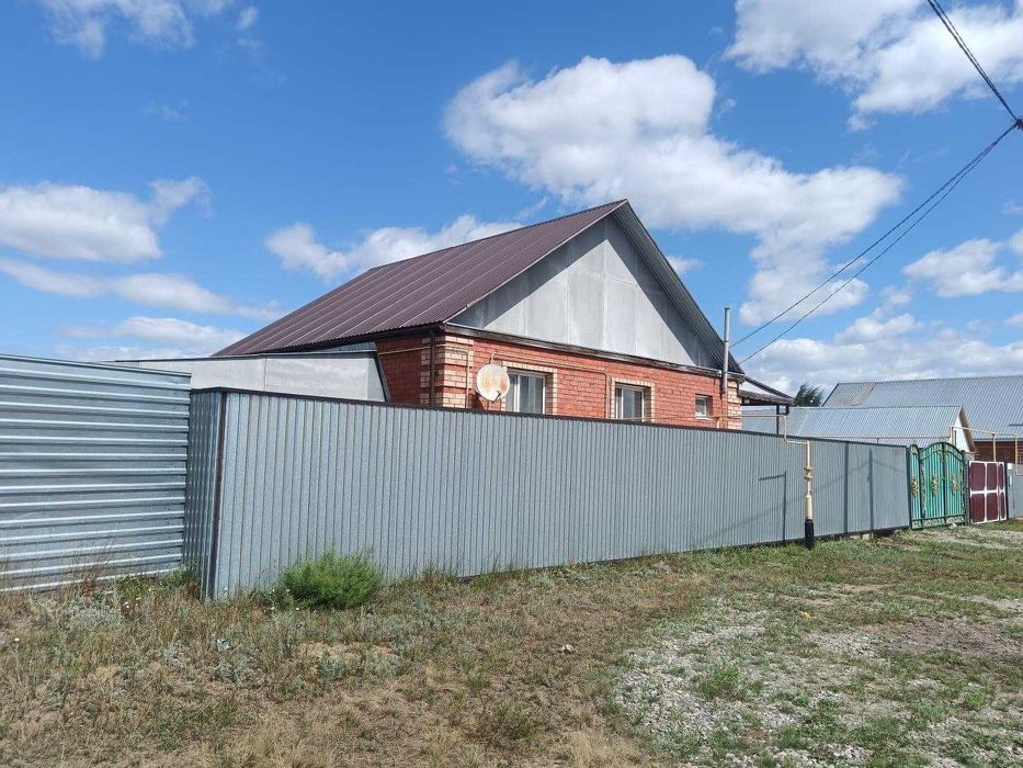 Продам дом село Заречное(Костанай)