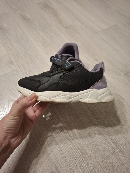 Кроссовки для девочки 32 размер Flo