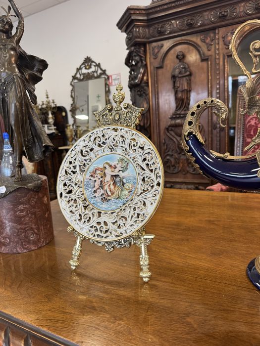 Farfurie decorativa din portelan capodimonte