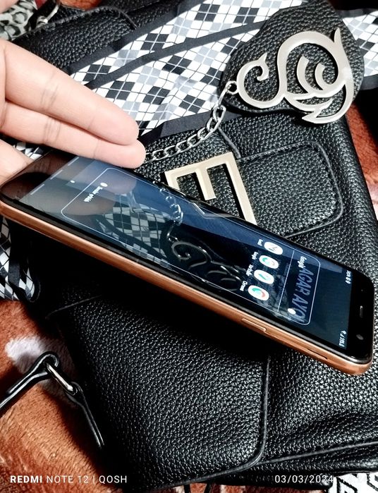 Samsung galaxy j4+  Qizbola ishlatgan