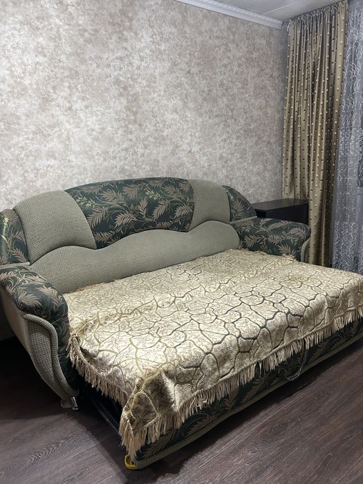 Продам диван с креслом