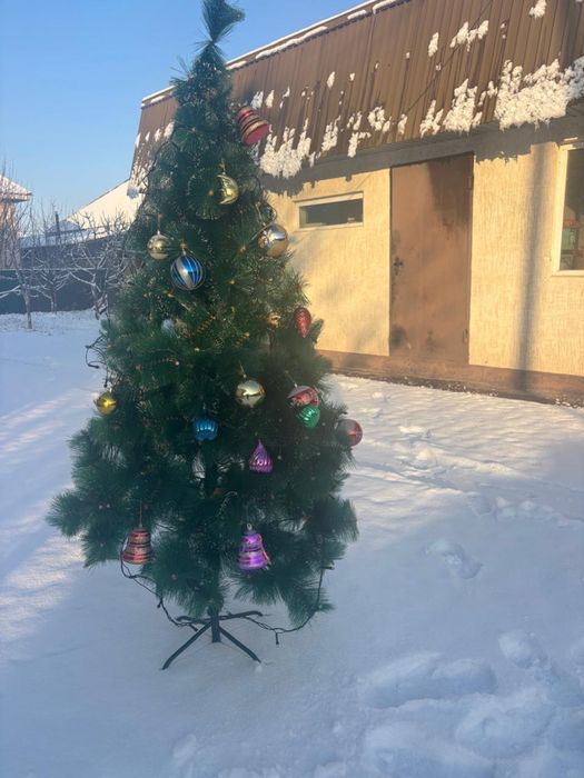 Продам елку(разборная)