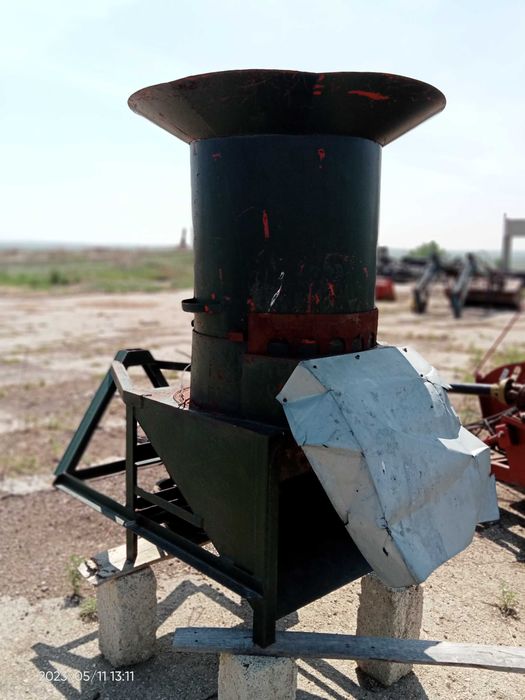 Продам дробилку для сена