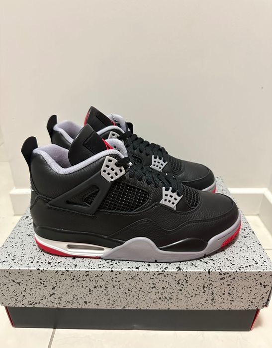 Air Jordan 4 Retro Bred