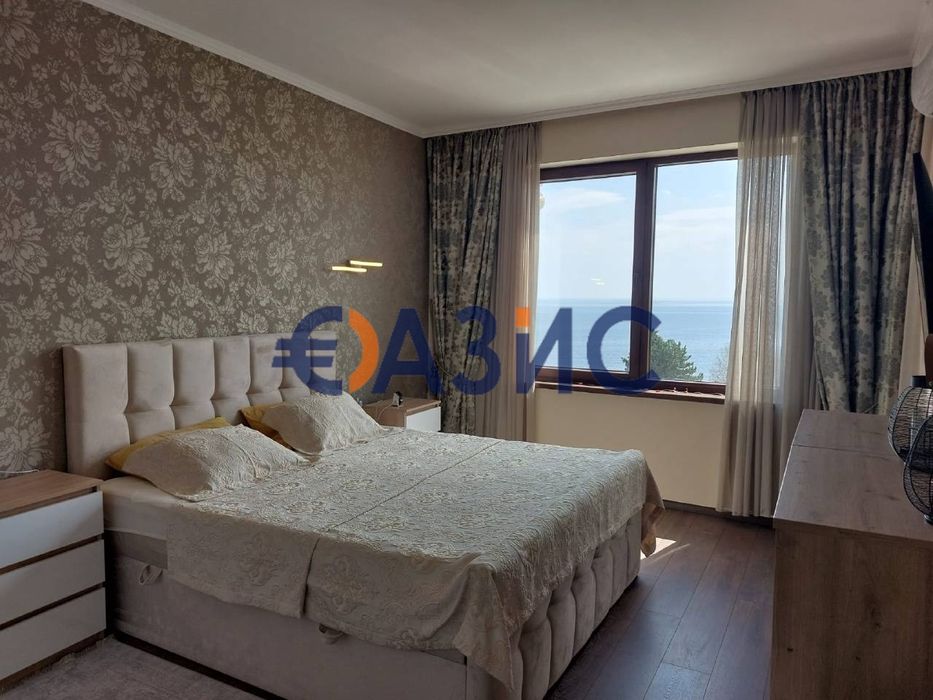 Продава се Тристаен апартамент в Несебър - 115 кв.м за 2084 €/кв.м - Снимка #11